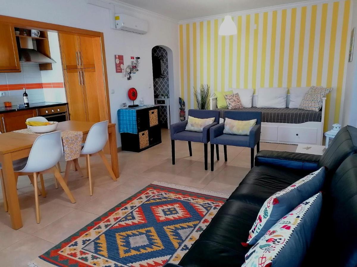 Apartamento Praiamar Вила Нова де Милфонтеш Екстериор снимка
