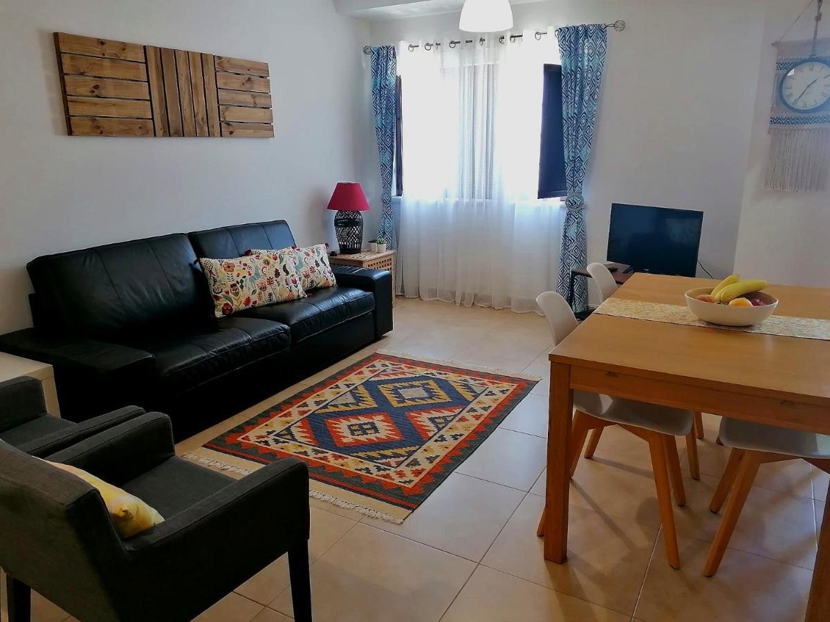 Apartamento Praiamar Вила Нова де Милфонтеш Екстериор снимка
