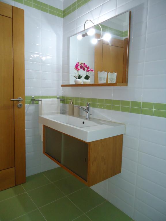 Apartamento Praiamar Вила Нова де Милфонтеш Екстериор снимка
