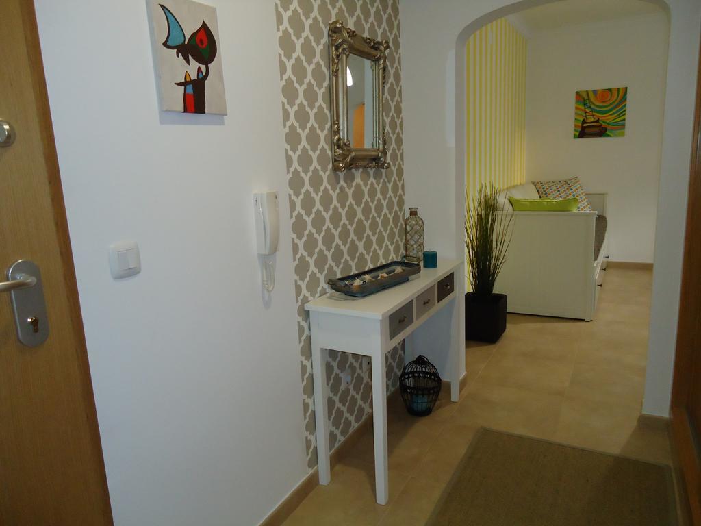 Apartamento Praiamar Вила Нова де Милфонтеш Екстериор снимка