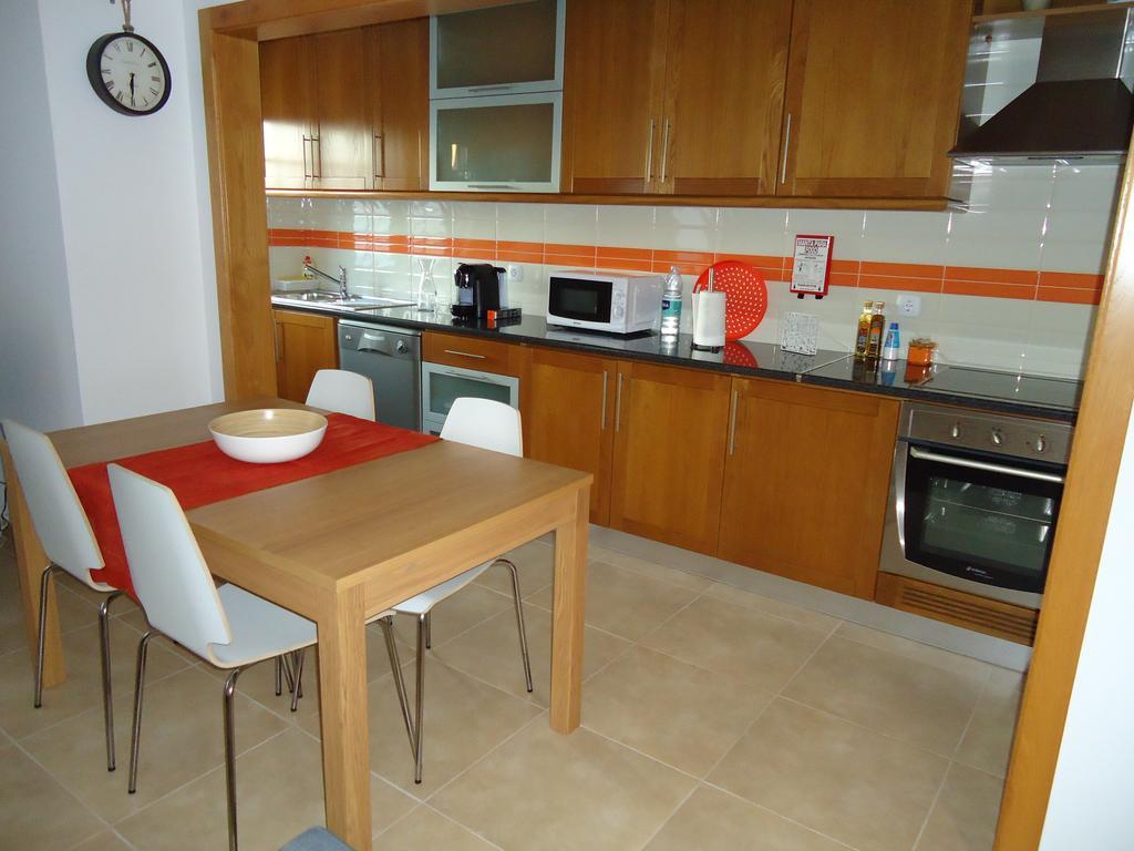 Apartamento Praiamar Вила Нова де Милфонтеш Екстериор снимка